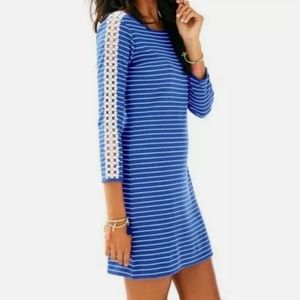 Lilly Pulitzer Marlowe Dress Blue /White Size Medium Great Condition!  Worn 2x